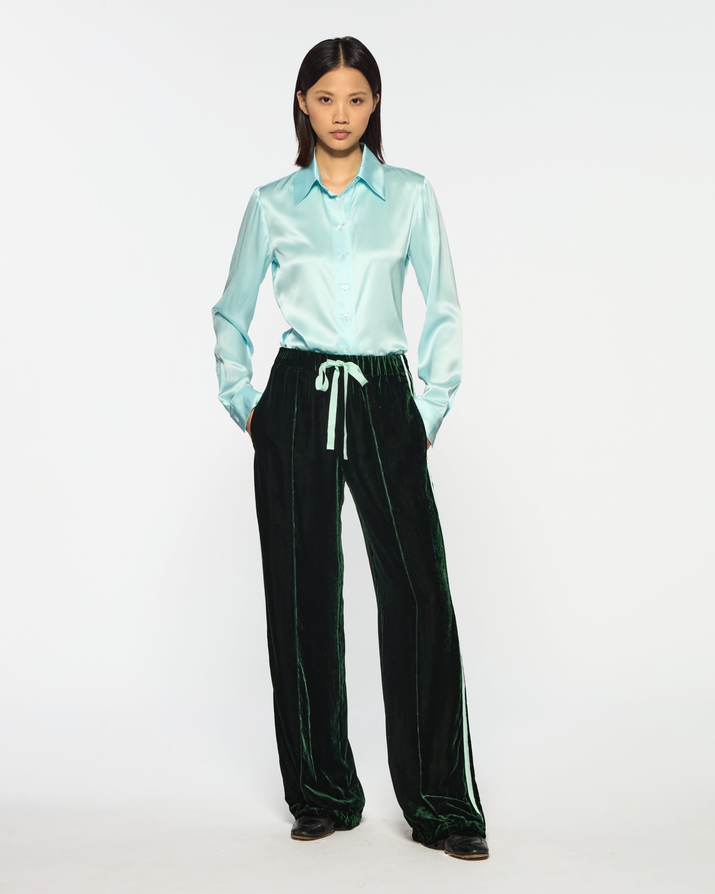 Velvet Jogger - Dark Green – SERENA BUTE