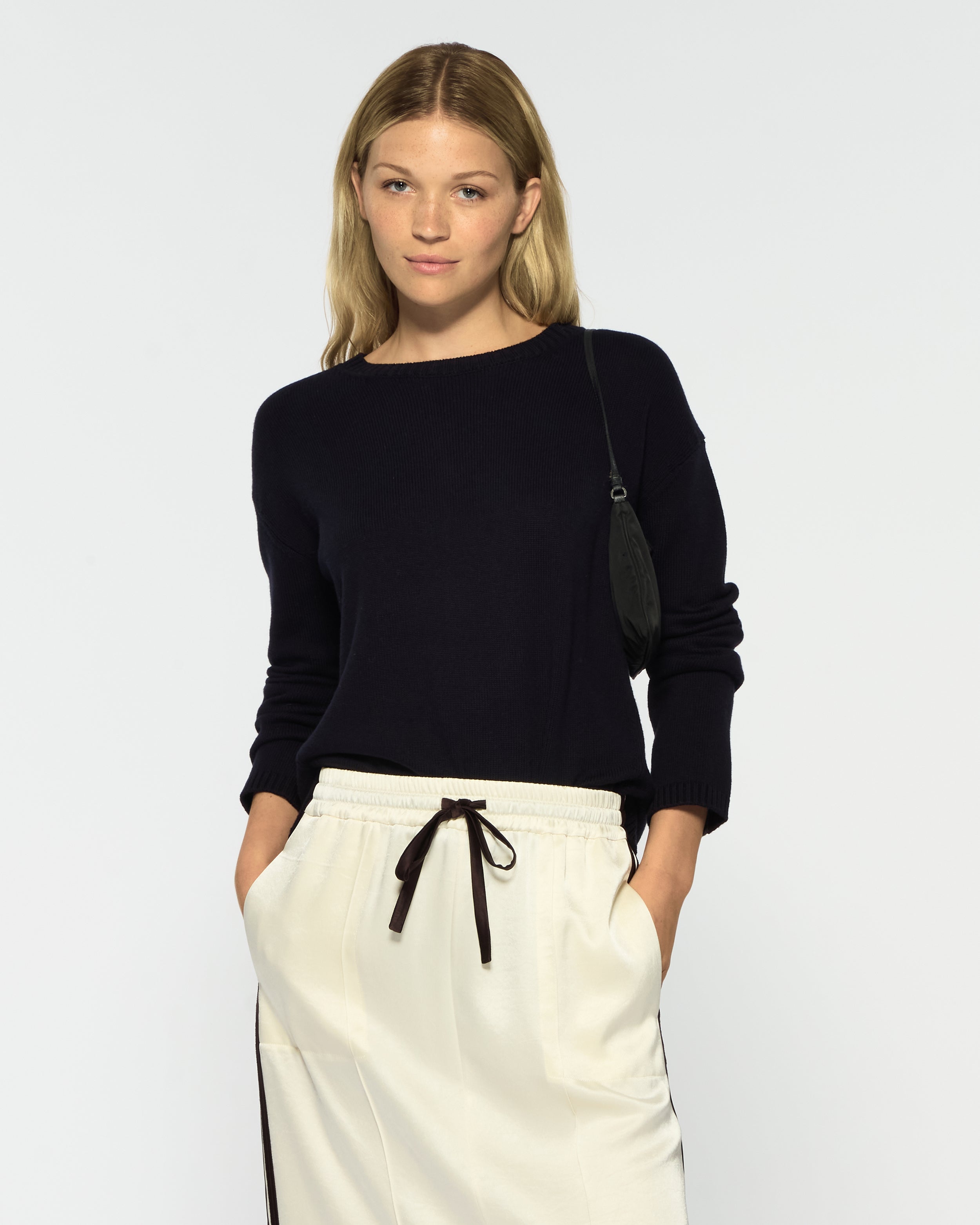 Relaxed Fit Jumper - Navy Blue