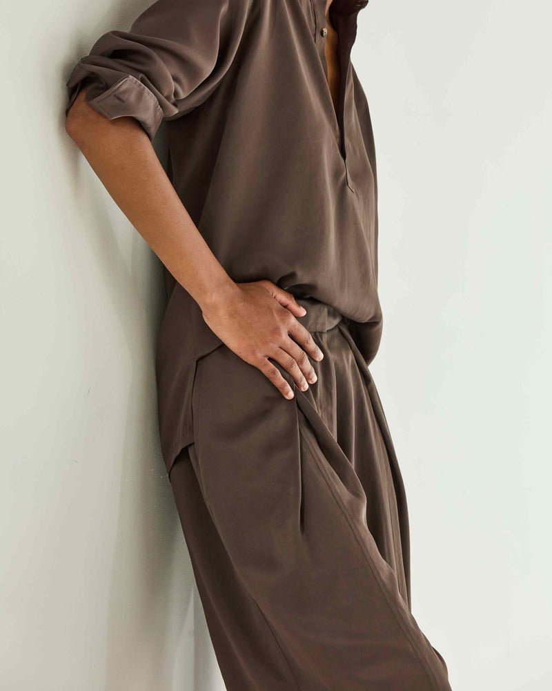 Cross Pleat Trouser - Chocolate Brown SERENA BUTE