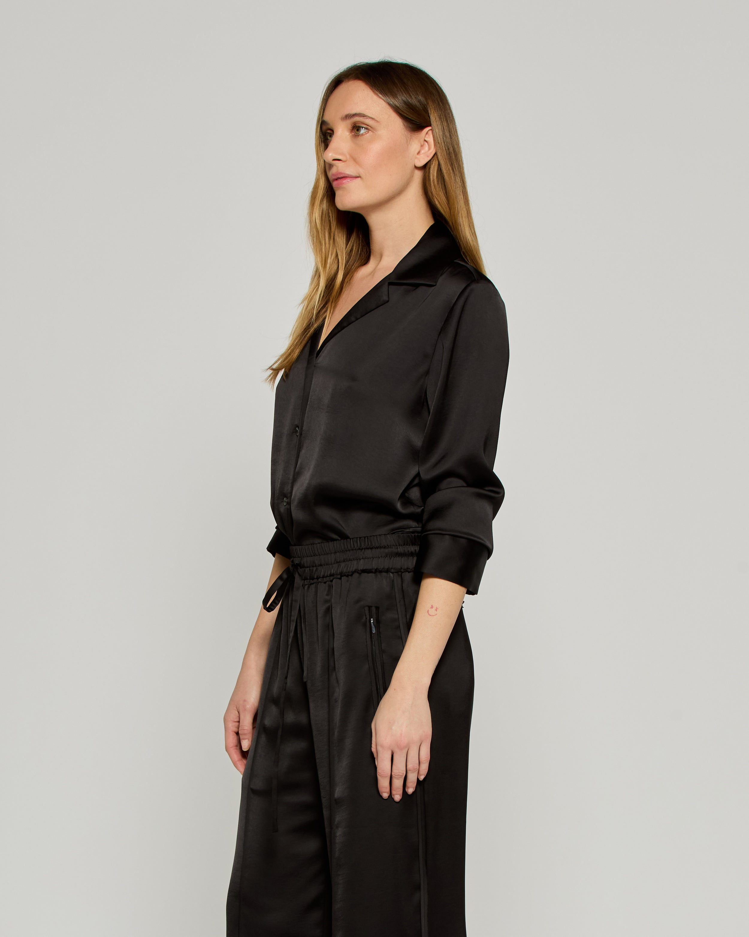 Satin Revere Collar Shirt - Black