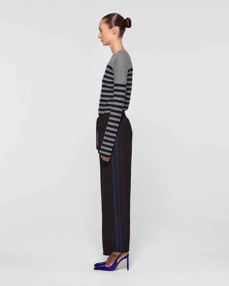 Silk Icon Jogger - Black picture #4