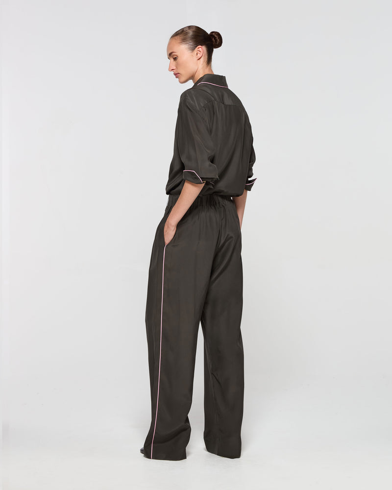 Silk Relaxed Jogger - Fir picture #3