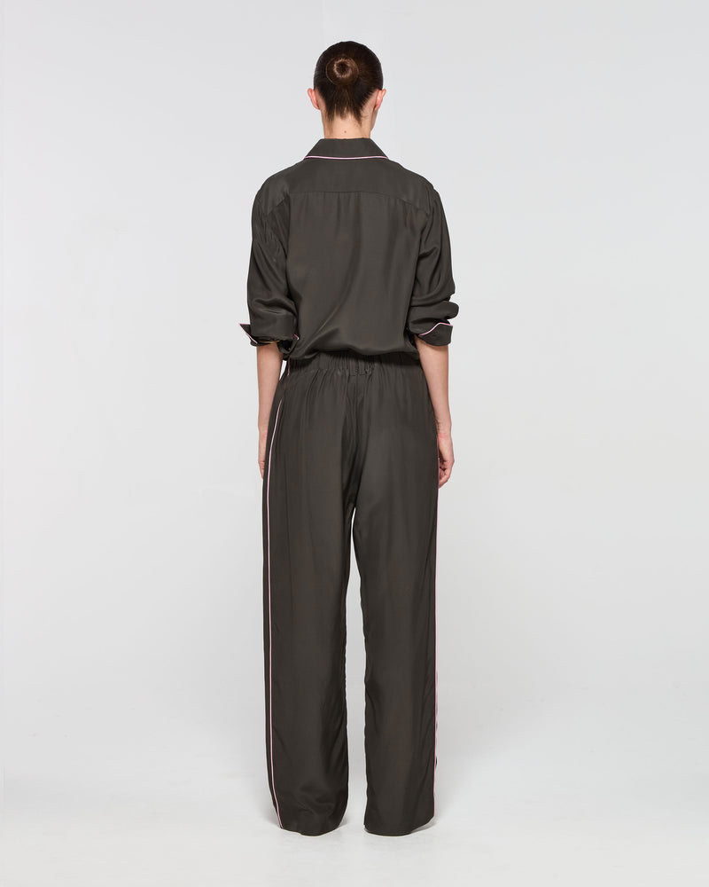 Silk Relaxed Jogger - Fir picture #4