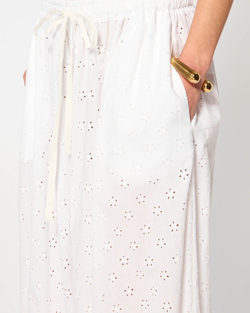 Broderie Tapered Balloon Trouser - White SERENA BUTE