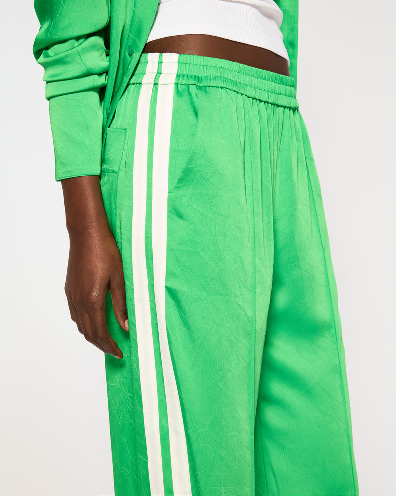 Crinkled Satin Serena Jogger - Classic Green picture #4