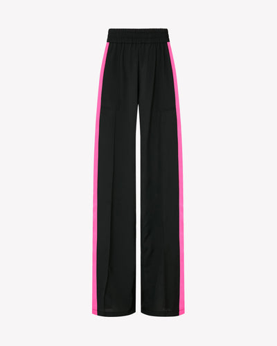 Classic Jogger - Black SERENA BUTE