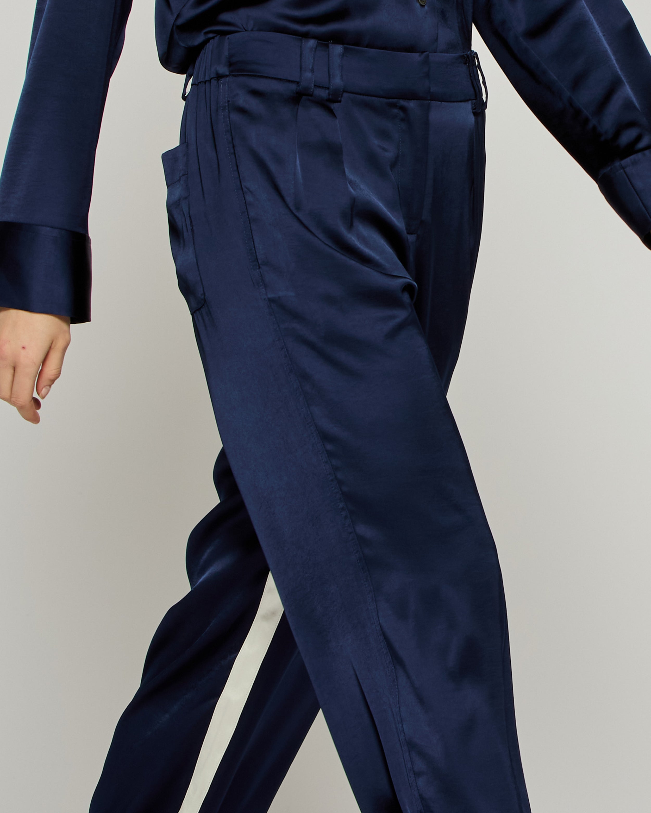 Satin Boyfriend Trouser '25 - Dark Navy