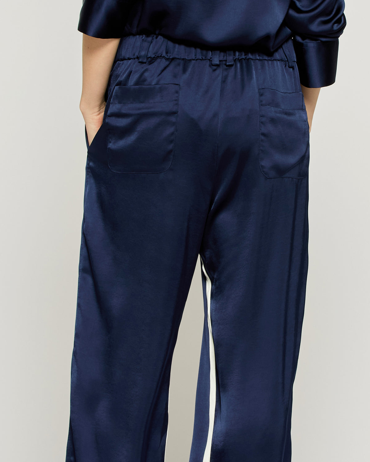 Satin Boyfriend Trouser '25 - Dark Navy