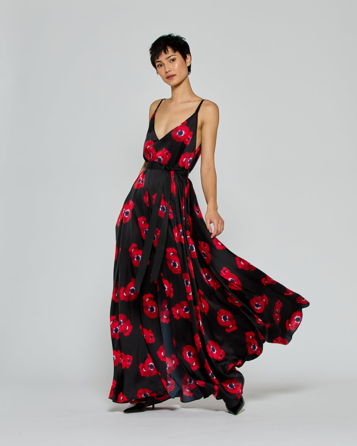 Graphic Poppy Ibiza Dress '24 - Black/Red