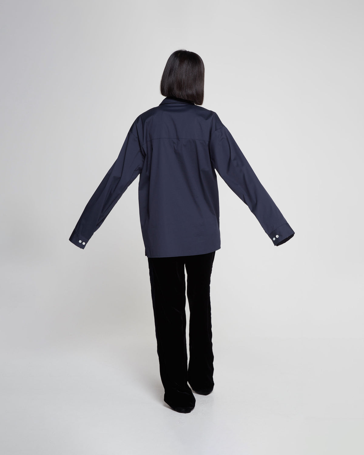 Oversized Cuff Shirt - Dark Navy SERENA BUTE