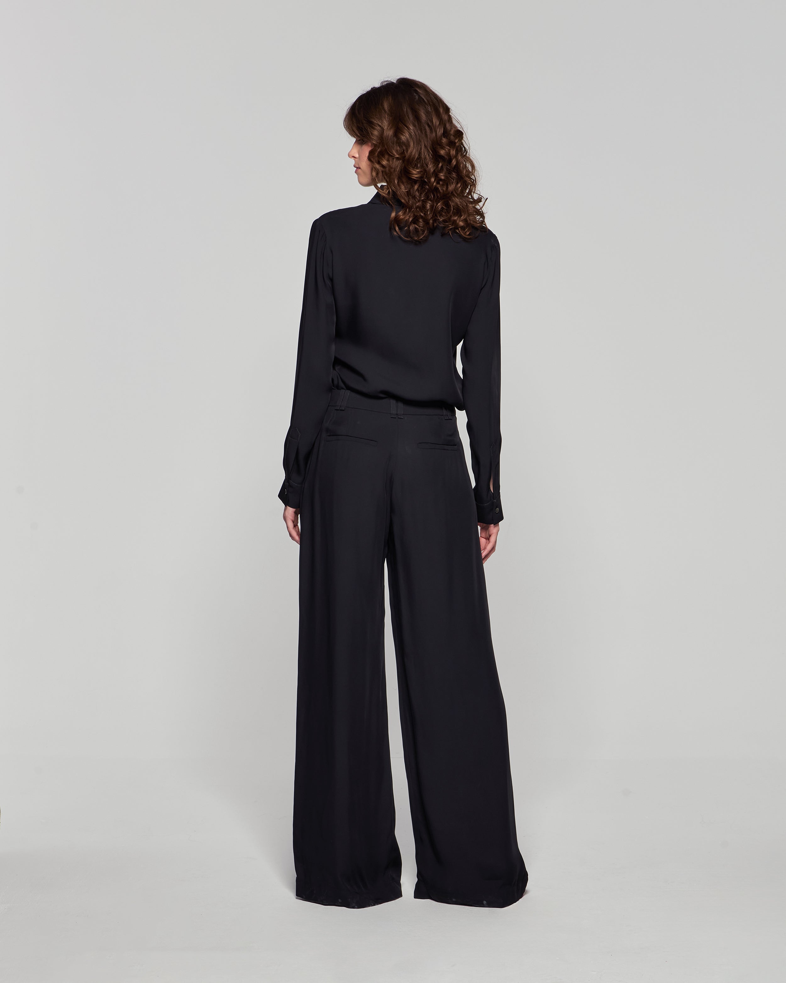 Relaxed Wide Leg Trouser - Black