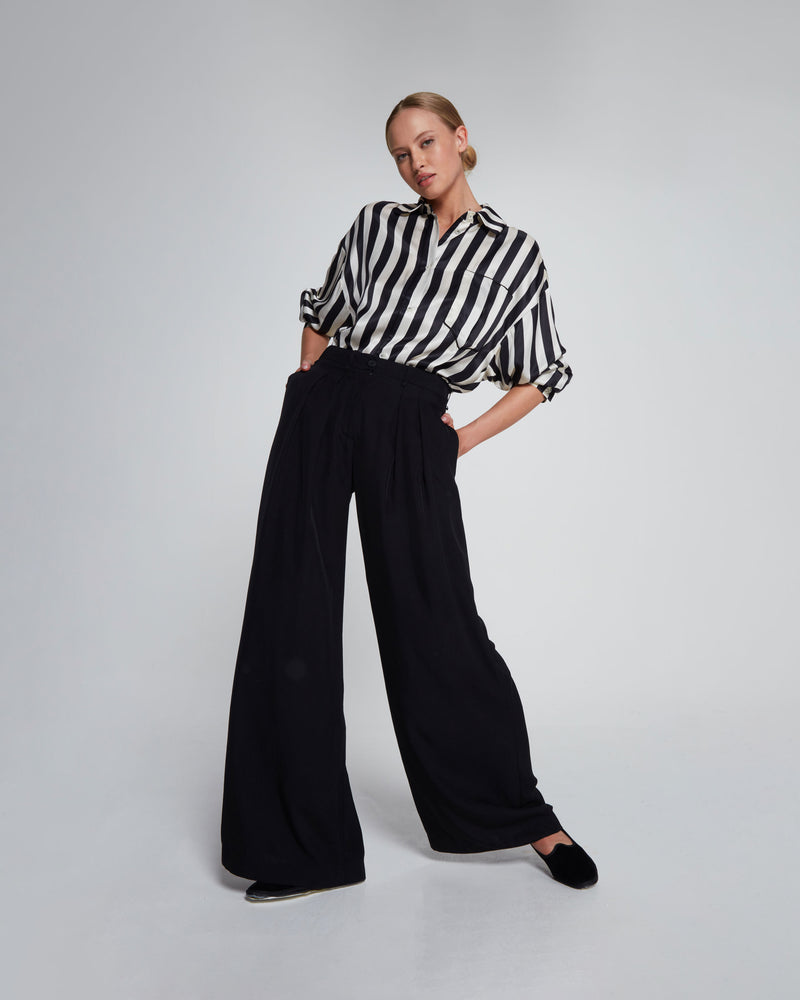 Relaxed Wide Leg Trouser - Black picture #1